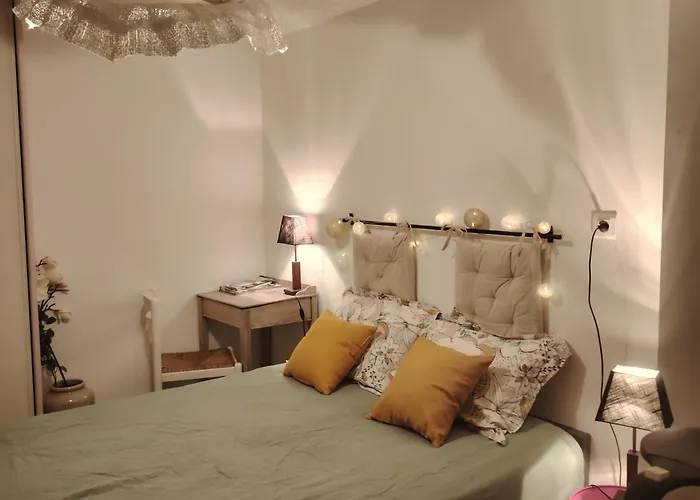 Rum i privatbostad Chambre Chez L'Habitant *