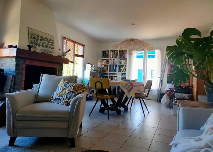 Rum i privatbostad Chambre Chez L'Habitant