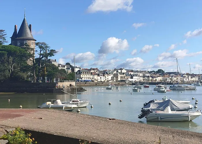 Rum i privatbostad Chambre Chez L'Habitant *